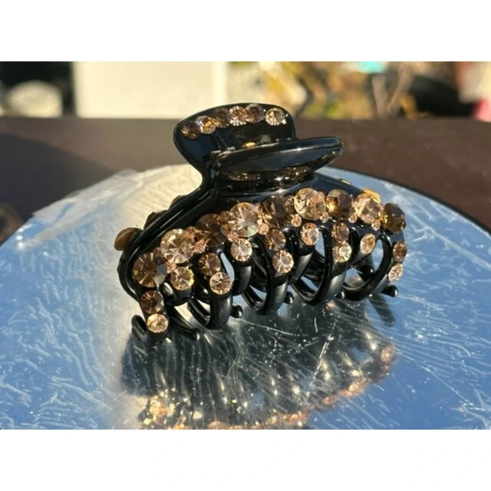 1 New Gorgeous Hair Clip with Shinny Swarovsky Crystals Hair Jewelry Accessories